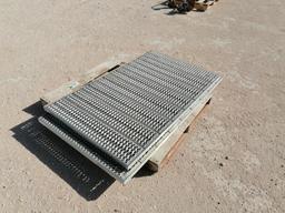 (2) 34''x 56'' Diamond Grip Plates