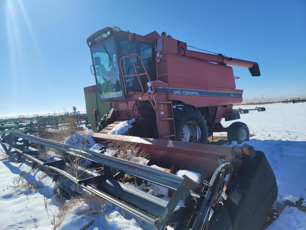 Case International 1680 Axial-Flow Combine