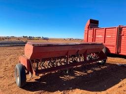 International 510 Seed Drill...