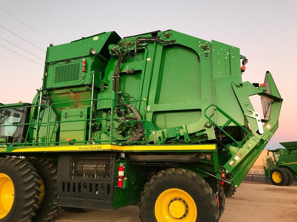 2016 John Deere CS690 Cotton Stripper/Baler