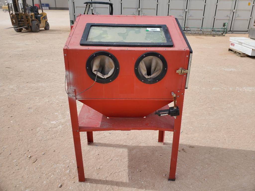 40 Lb. Capacity Floor Blast Cabinet