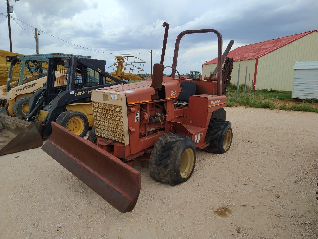 Ditch Witch 4010 Trencher (Does Not Run )