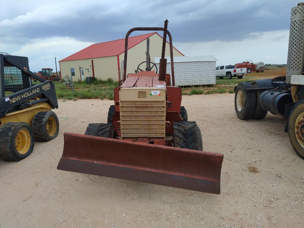 Ditch Witch 4010 Trencher (Does Not Run )