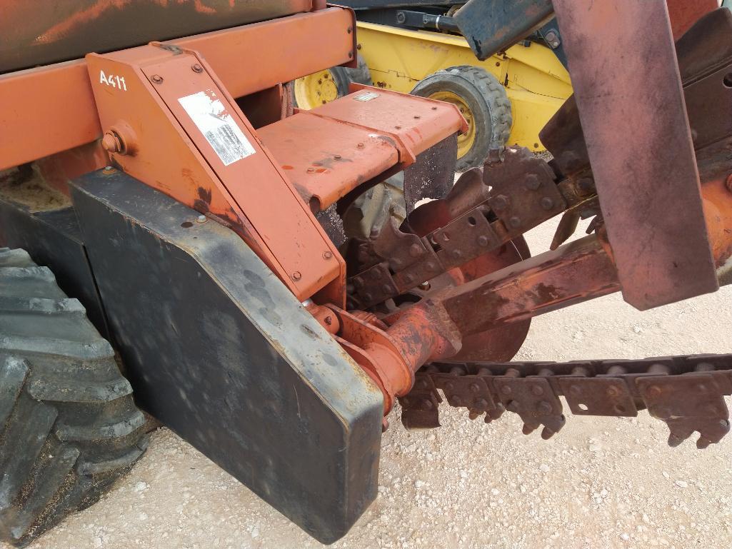 Ditch Witch 4010 Trencher (Does Not Run )