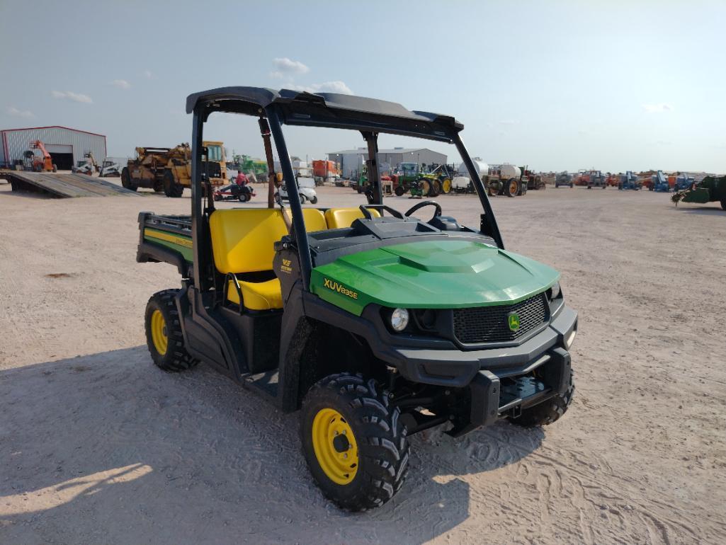 2020 John Deere XUV835E Gator