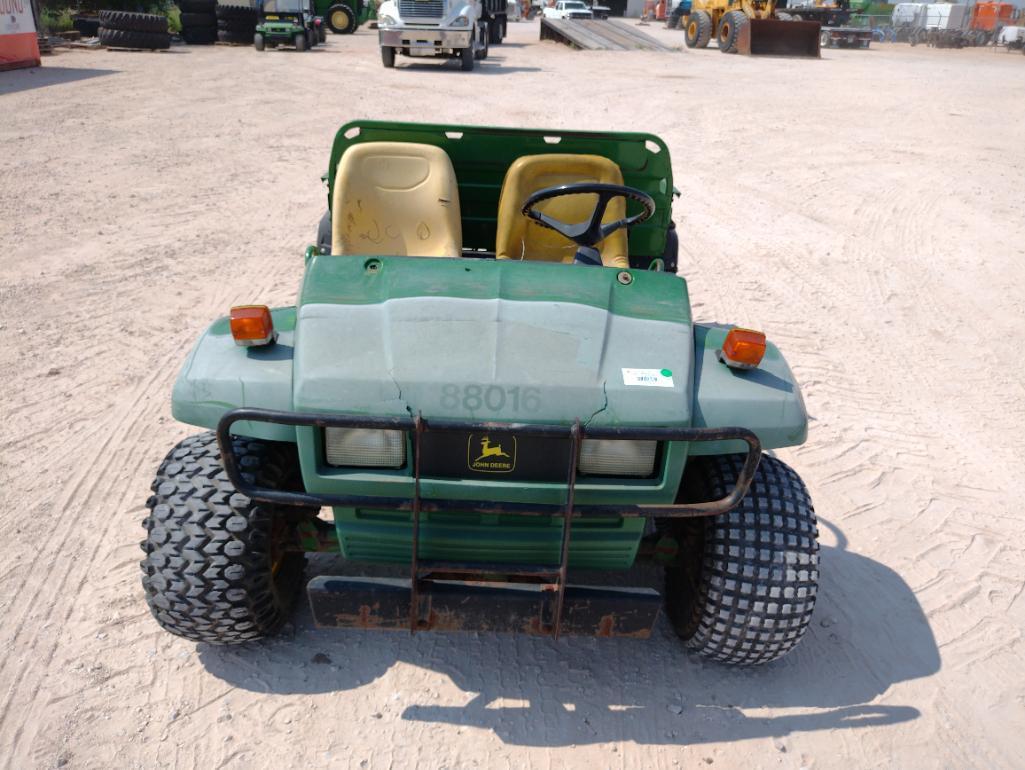 John Deere 4X2 Gator