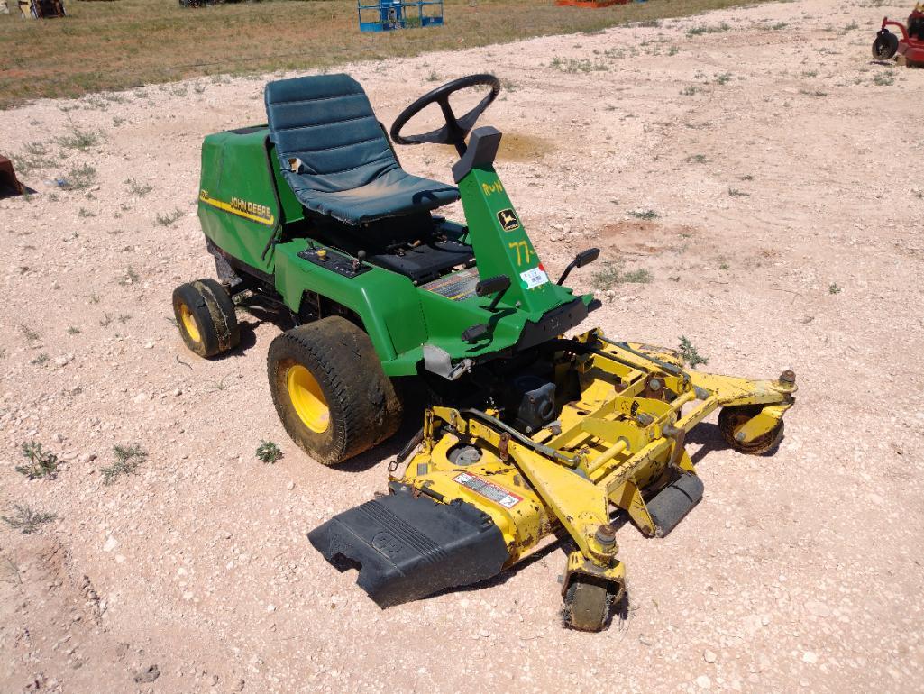 John Deere F725 Riding Mower