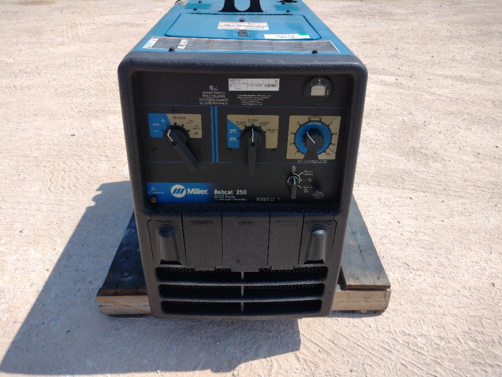 Miller Bobcat 250 Welder / Generator