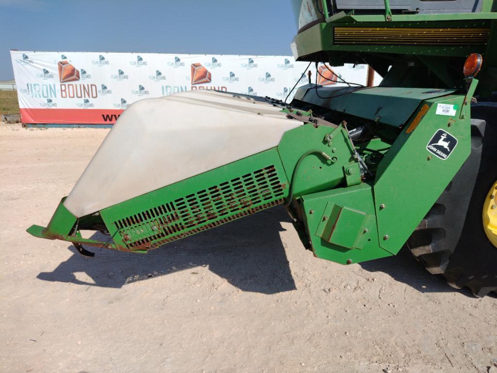 1996 John Deere 7450 Cotton Stripper