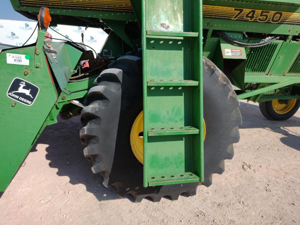 1996 John Deere 7450 Cotton Stripper