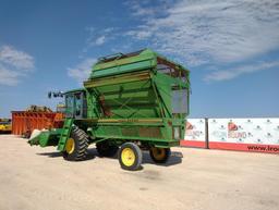 1996 John Deere 7450 Cotton Stripper