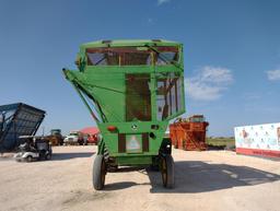 1996 John Deere 7450 Cotton Stripper