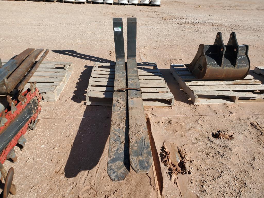 Unused 96? Telehandler Forks