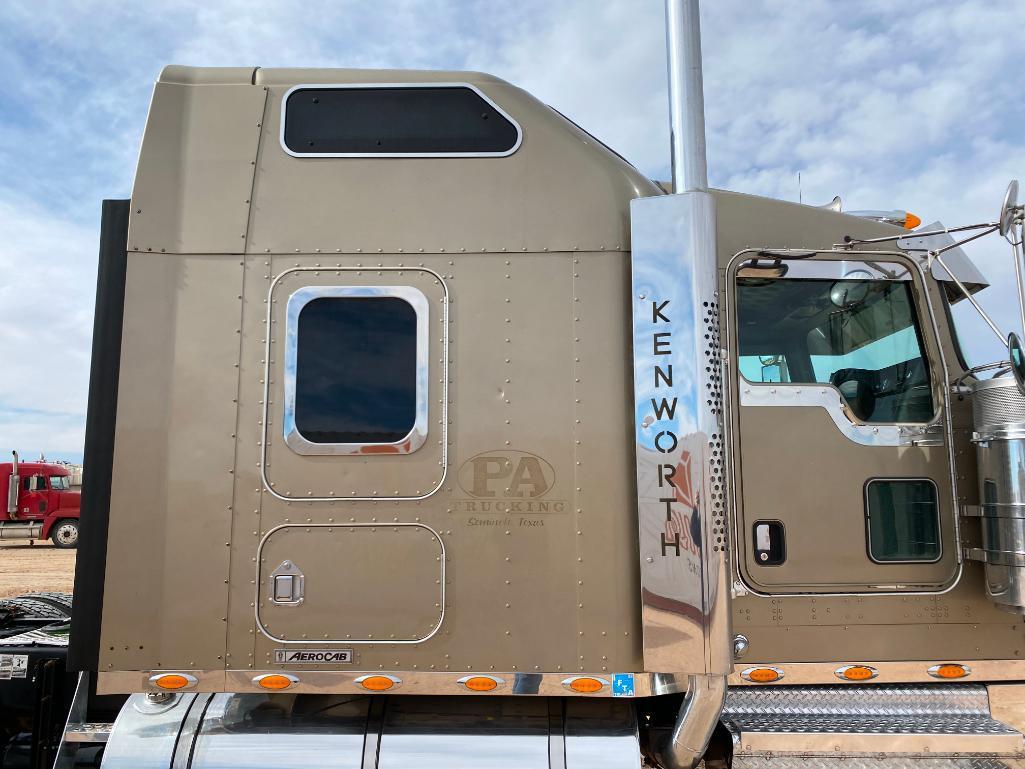 2005 Kenworth W900 Truck Tractor