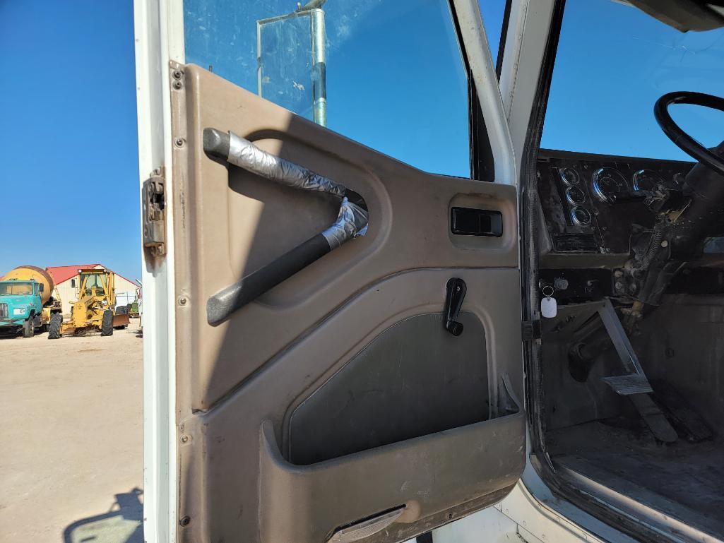 2007 International 9400i Semi Truck