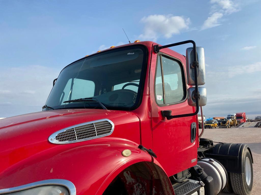 2012 Freightliner Single Axle Day Cab Truck