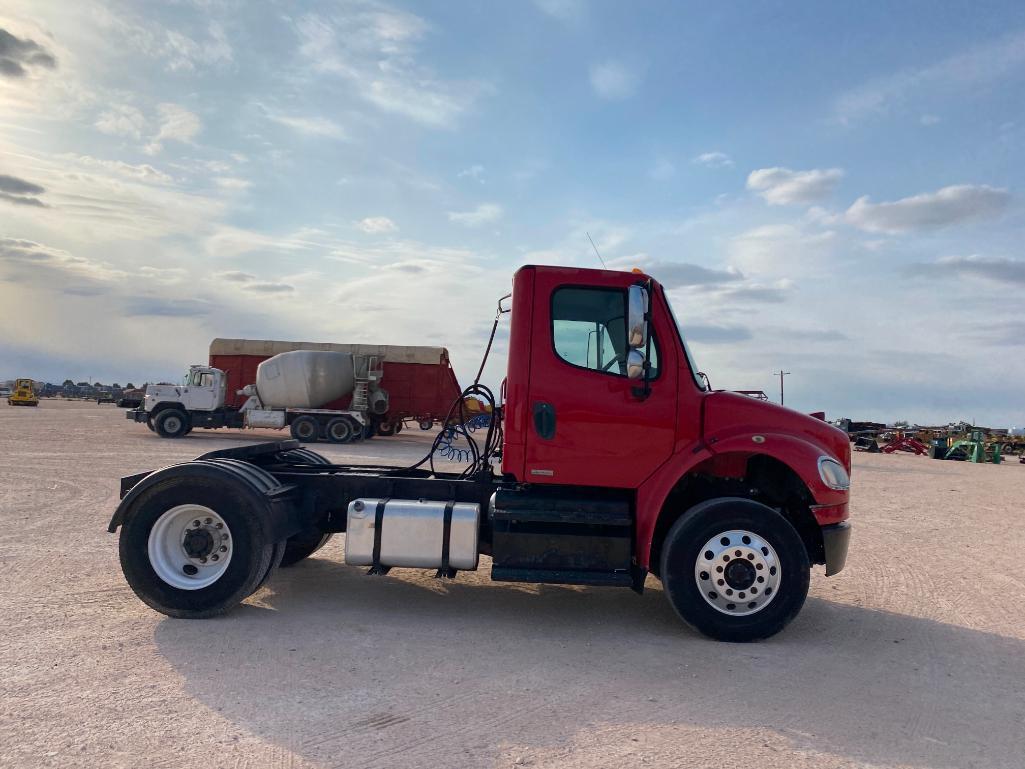 2012 Freightliner Single Axle Day Cab Truck