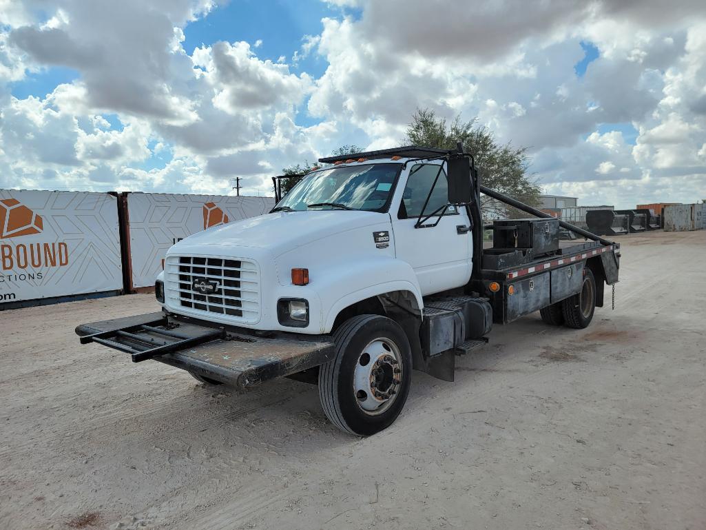 2002 Chevrolet C6500 Roustabout Truck