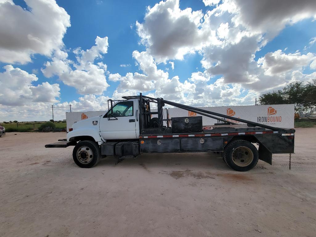 2002 Chevrolet C6500 Roustabout Truck