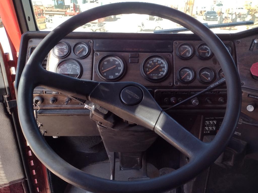 1997 Freightliner FLD120 Truck