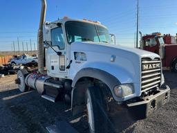 2016 Mack GU713 Truck Tractor