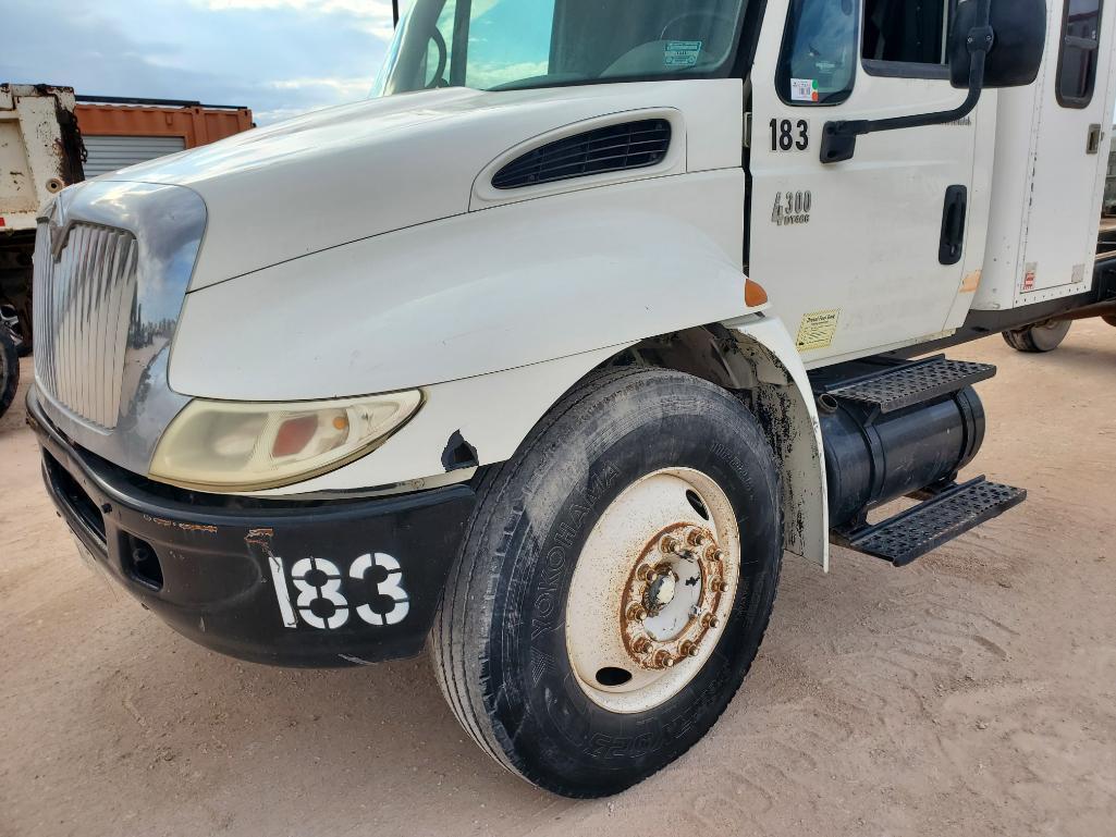 2004 International 4300 Cab Chassis Truck