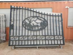 Unused Greatbear 20ft Gate with artwork ''DEER '' in the Middle Gate Frame