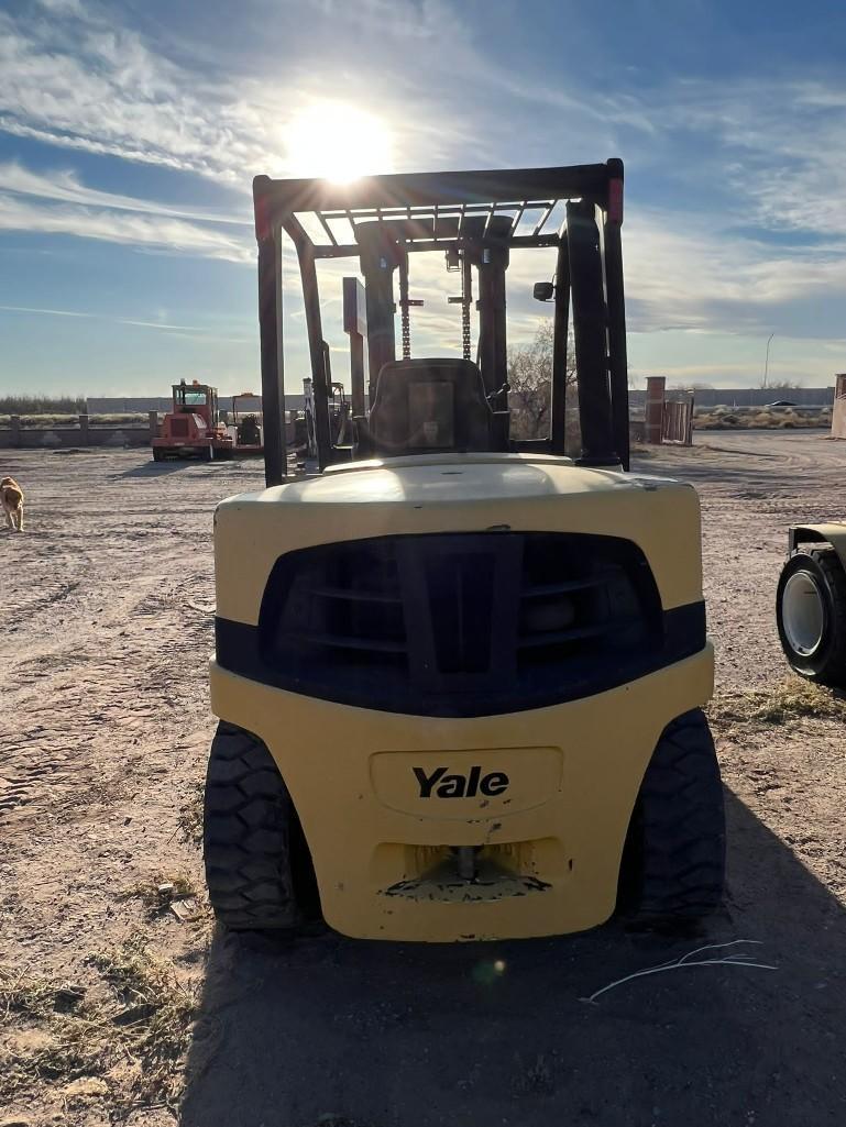 Yale GDP110VXN Forklift