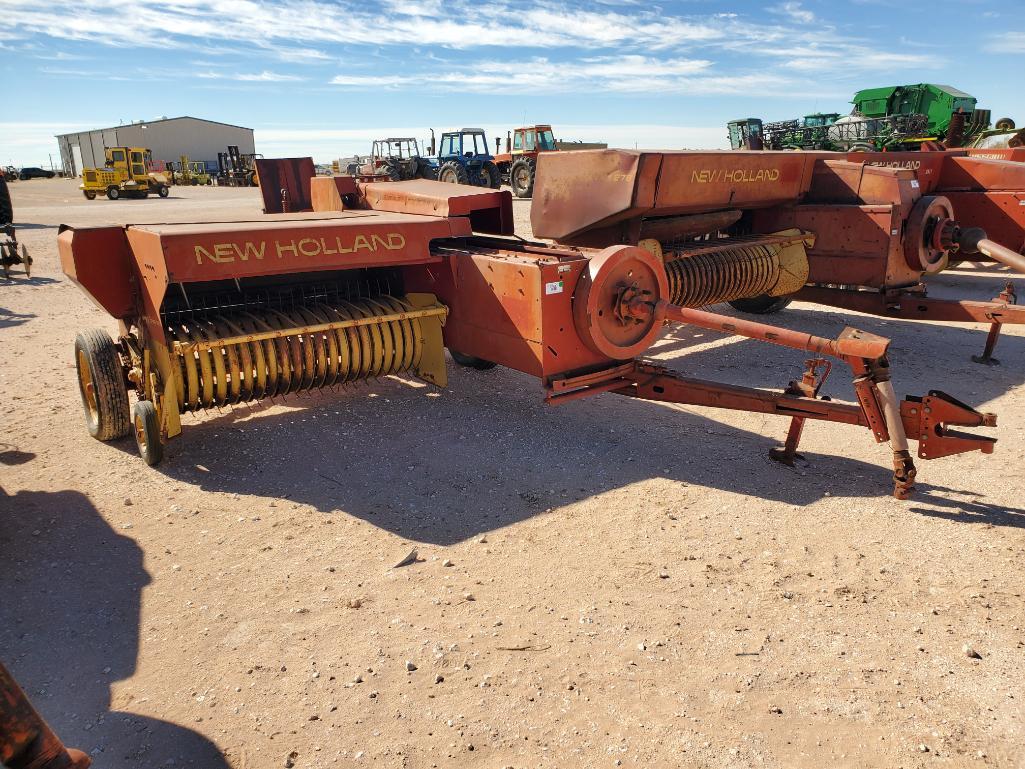 New Holland 275 Square bale Baler