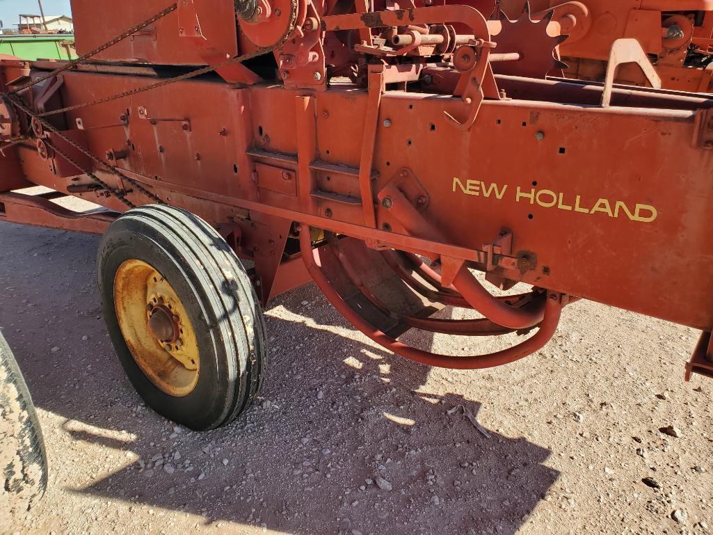 New Holland 275 Square bale Baler