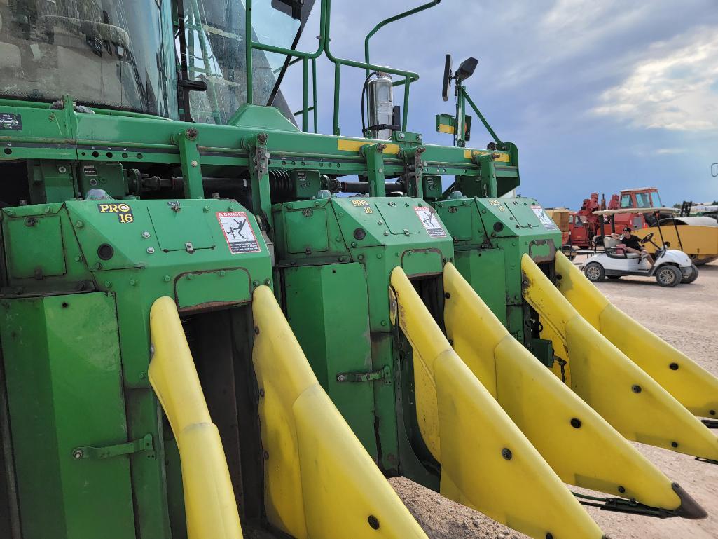 John Deere 7760 Cotton Picker