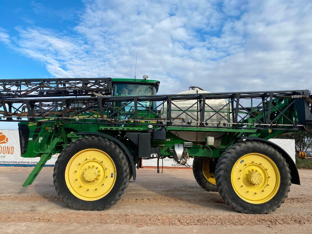 John Deere 4930 Sprayer