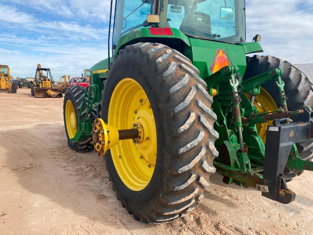 John Deere 8200 Tractor w/Duals