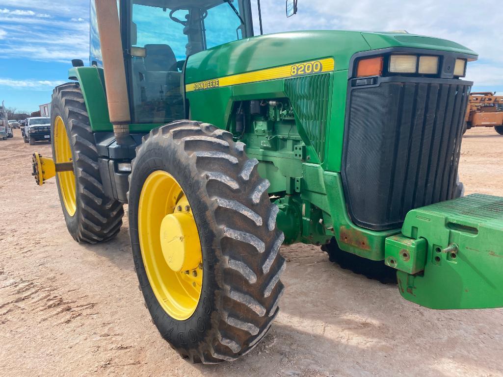 John Deere 8200 Tractor w/Duals