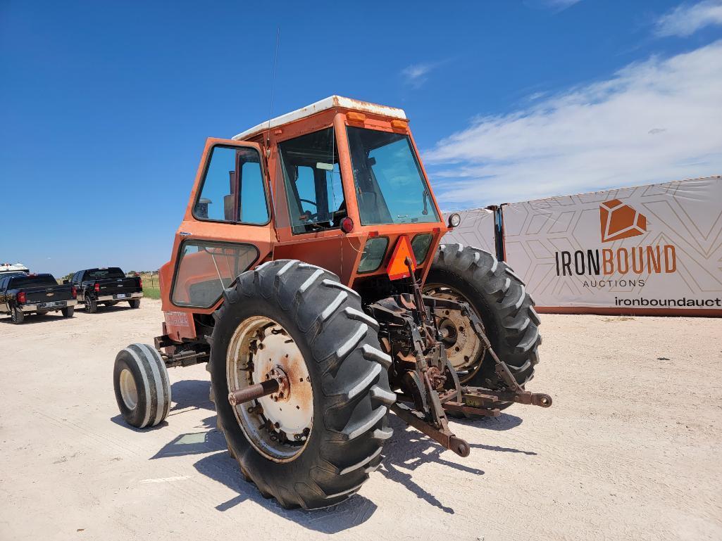 Allis-Chalmers 7010 Tractor