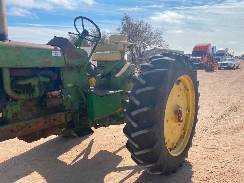 John Deere 3010 Tractor