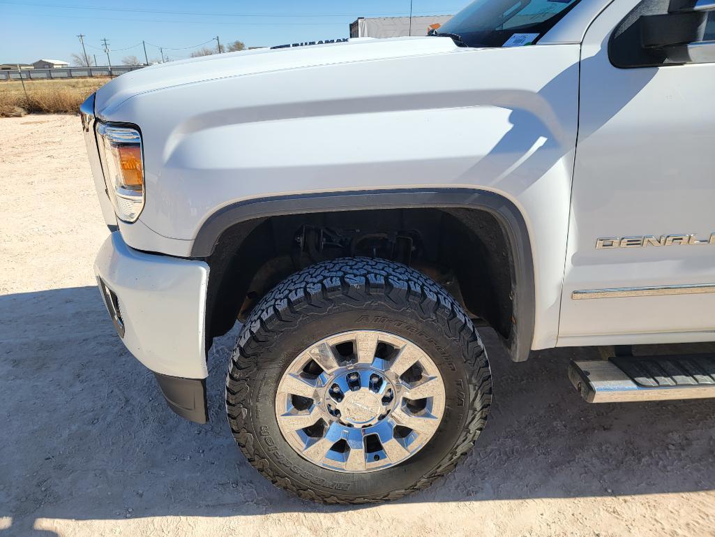 2015 GMC Sierra Pickup Truck