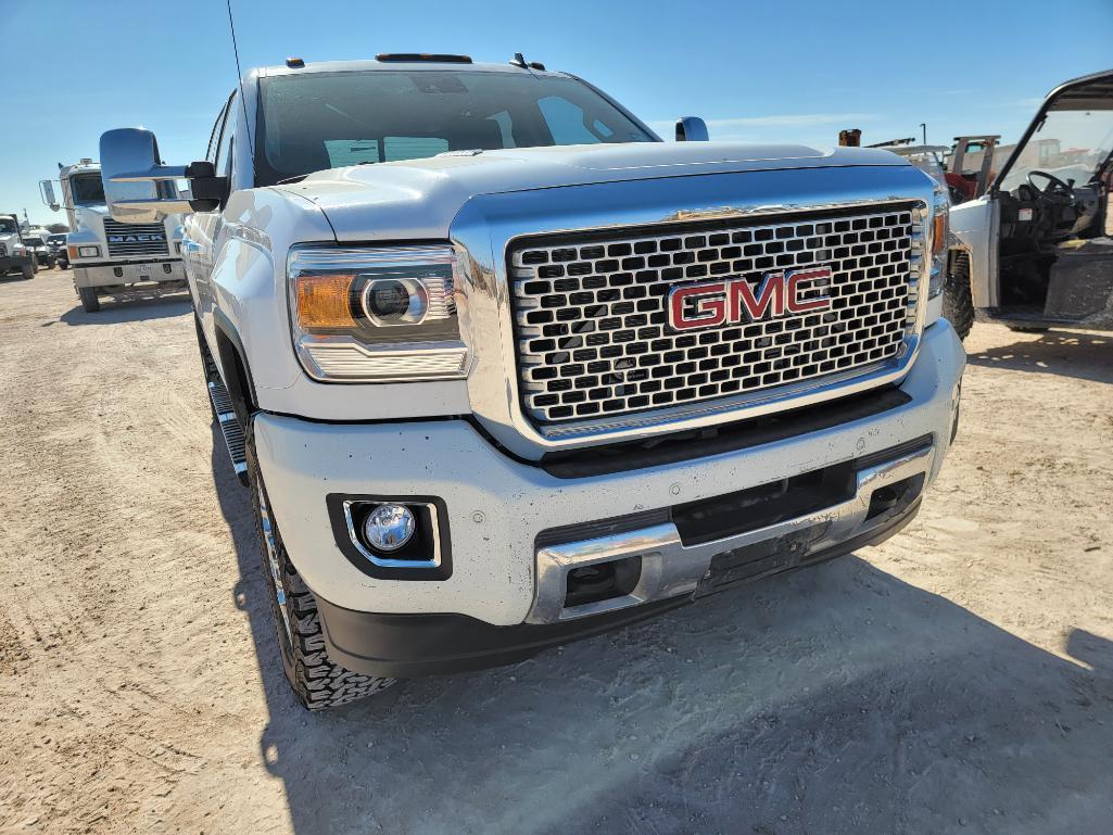 2015 GMC Sierra Pickup Truck