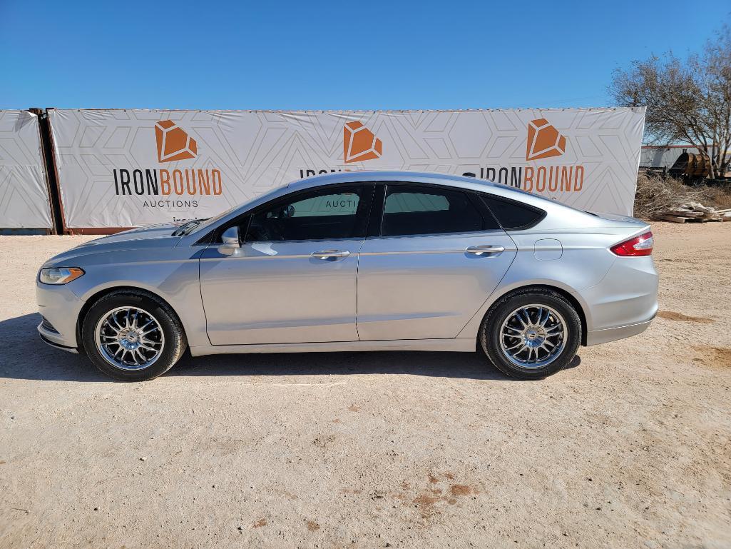 2013 Ford Fusion Passenger Car