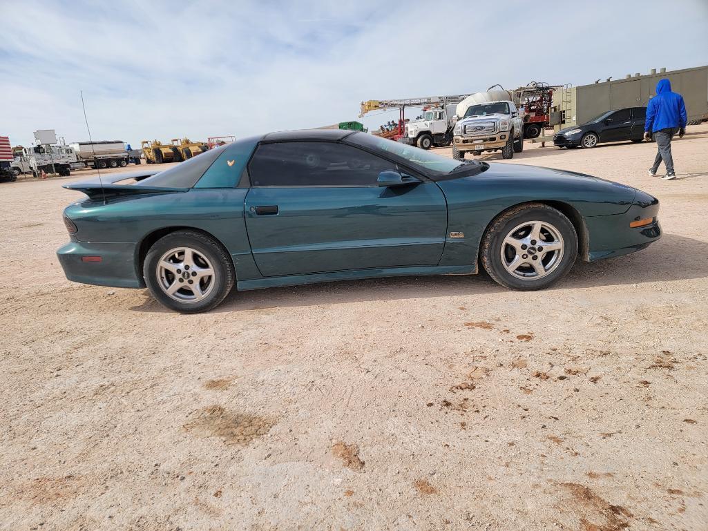 1997 Pontiac Firebird Passenger Car