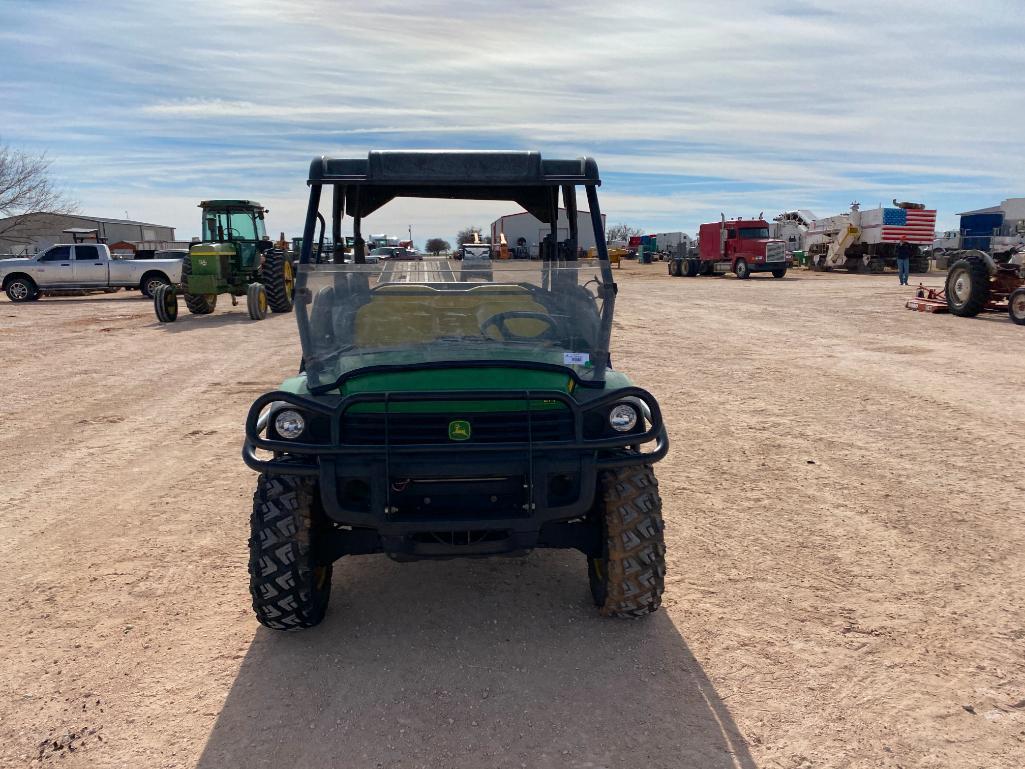 John Deere 825iS4 Gator