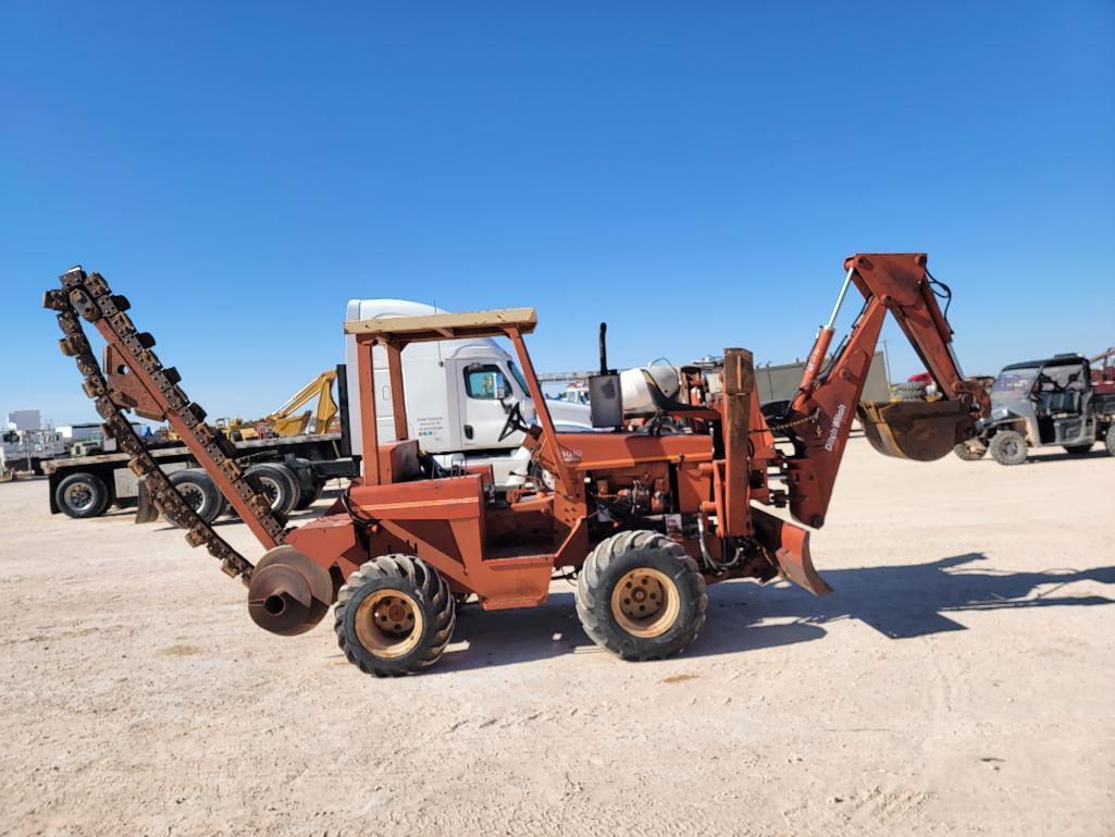 Ditch Witch 5010 Trencher