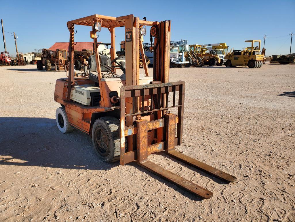 Toyota 30 Forklift