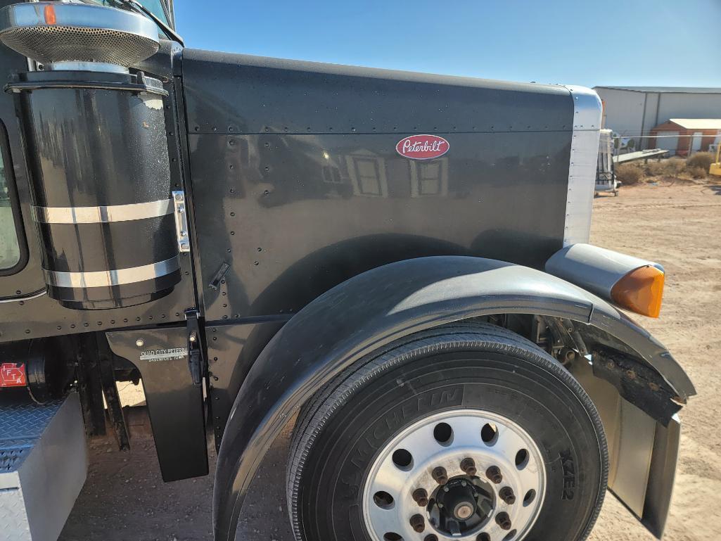 2005 Peterbilt 379 Truck Tractor