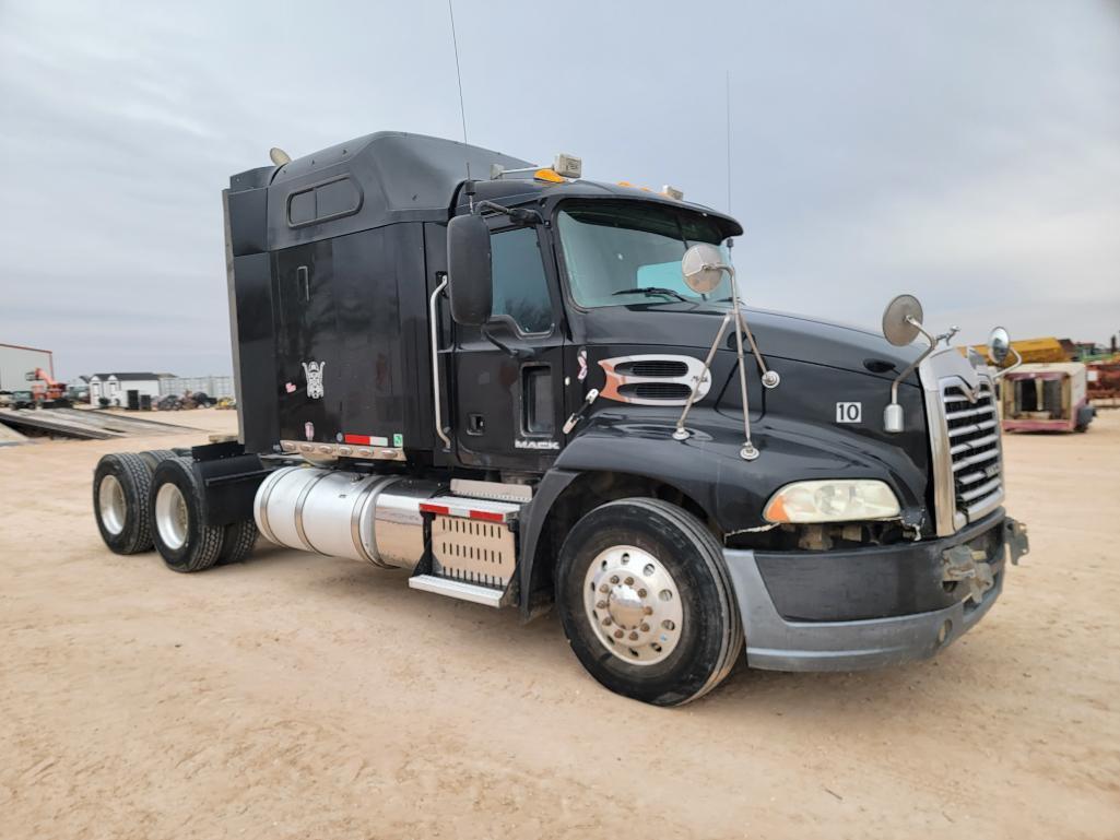 2015 MACK CXU613 Truck Tractor