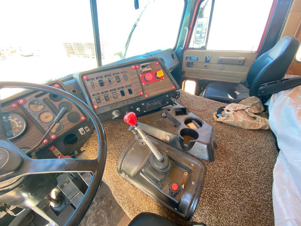 1985 International Cabover Truck Tractor