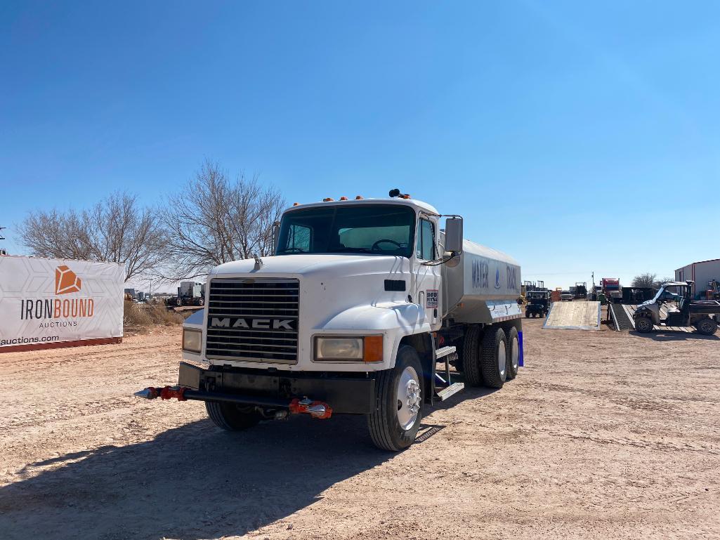 1999 Mack CH612 Water Truck