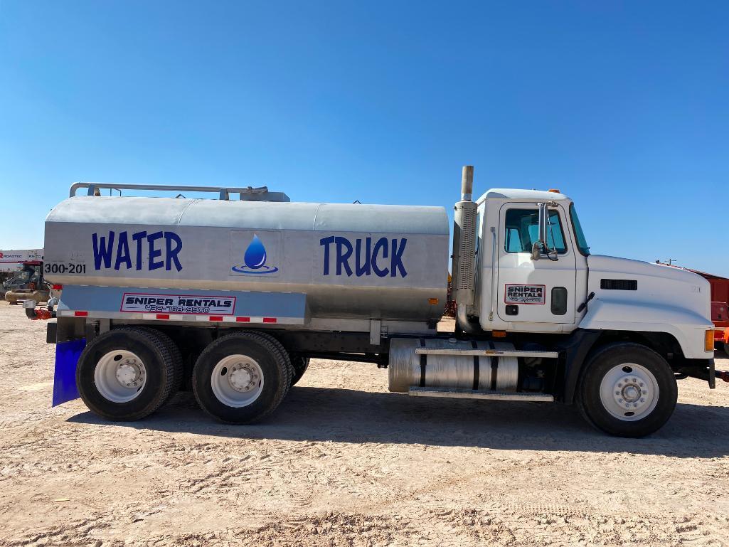 1999 Mack CH612 Water Truck