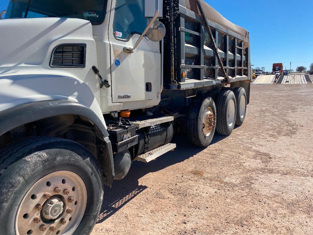 2005 MACK Granite CV713 Dump Truck