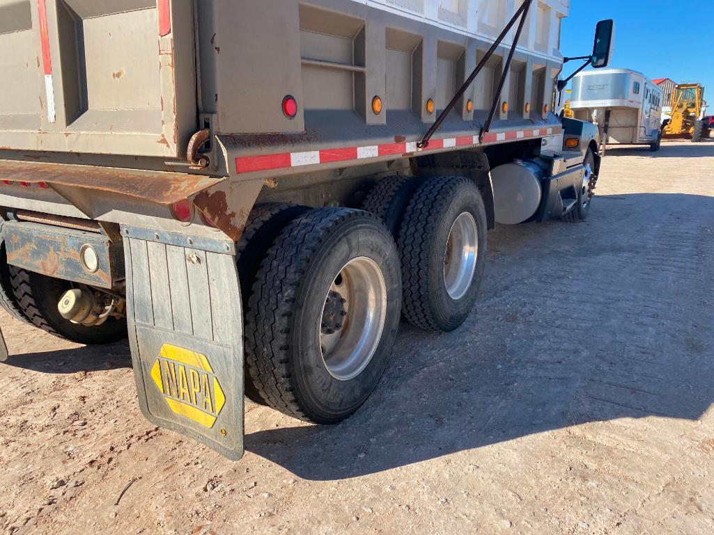 2005 Kenworth T600 Dump Truck